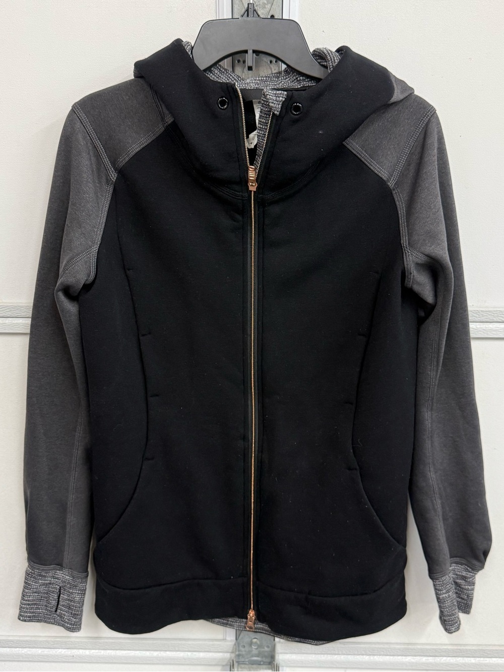 Lululemon Black & Gray Zip Up Jacket